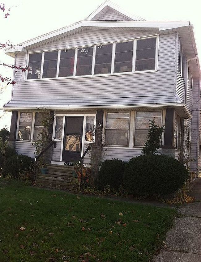 19008 Shawnee Ave, Cleveland, OH