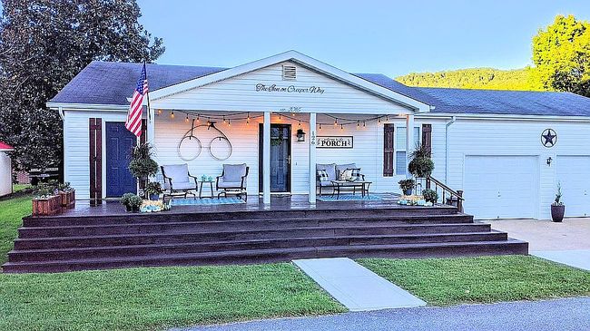 Photo of 126 W Creepers Way, Damascus, VA