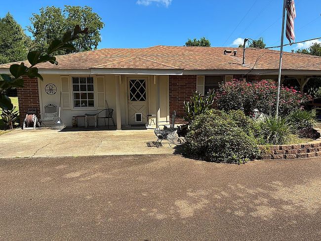 Photo of 310 N 11th St, Kentwood, LA