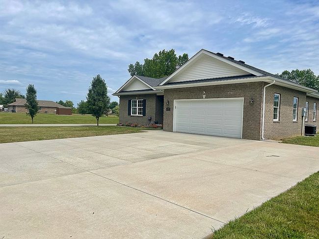 Additional photo 3 of property located at 2701 N County Road 1000 E