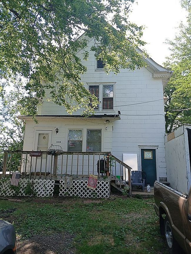 Photo of 1513 S Capitol St, Pekin, IL