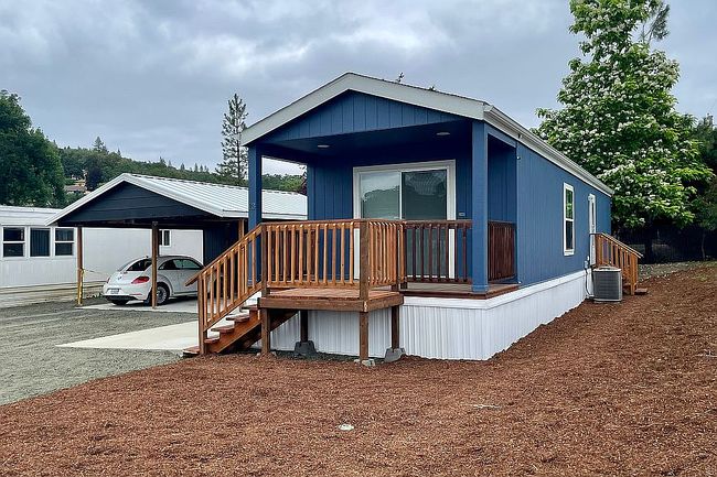 Additional photo 2 of property located at 202 Ne Neptune Ct