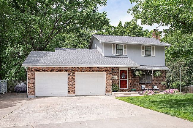 Image of 1411 Woodlawn Dr