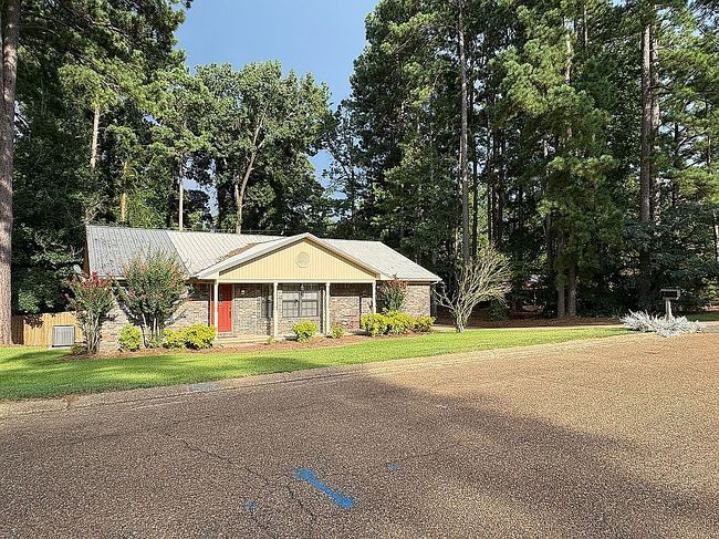 Photo of 1522 Shady Ln, Magnolia, AR