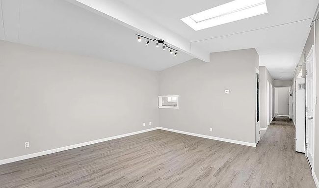 Image of 3271 Alma St