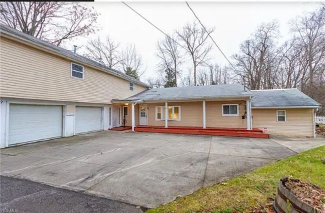 133 Fuller Rd, Elyria, OH