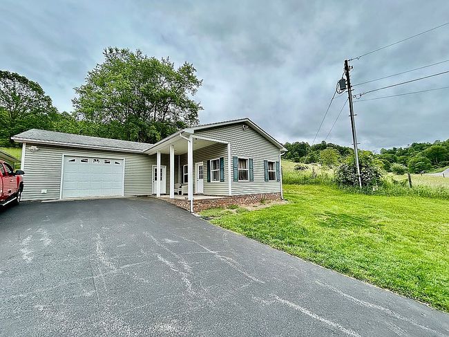 Photo of 2256 Whitley Branch Rd, North Tazewell, VA