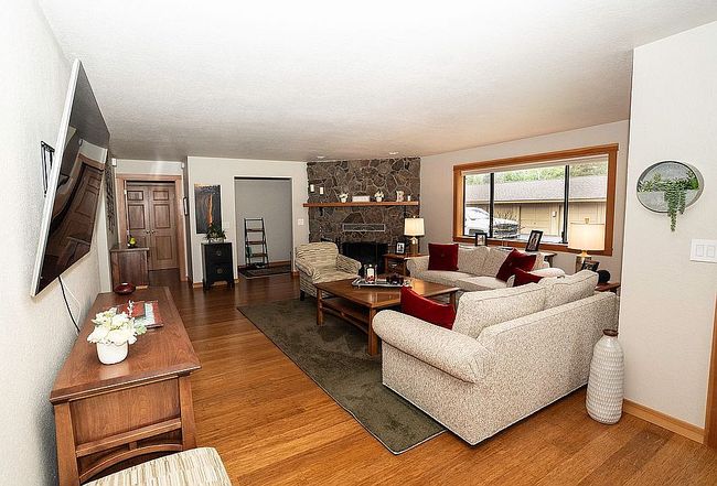 Photo of 8975 Icicle Rd Apt A, Leavenworth, WA