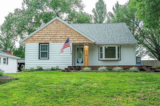 Photo of 616 14th St, West Des Moines, IA