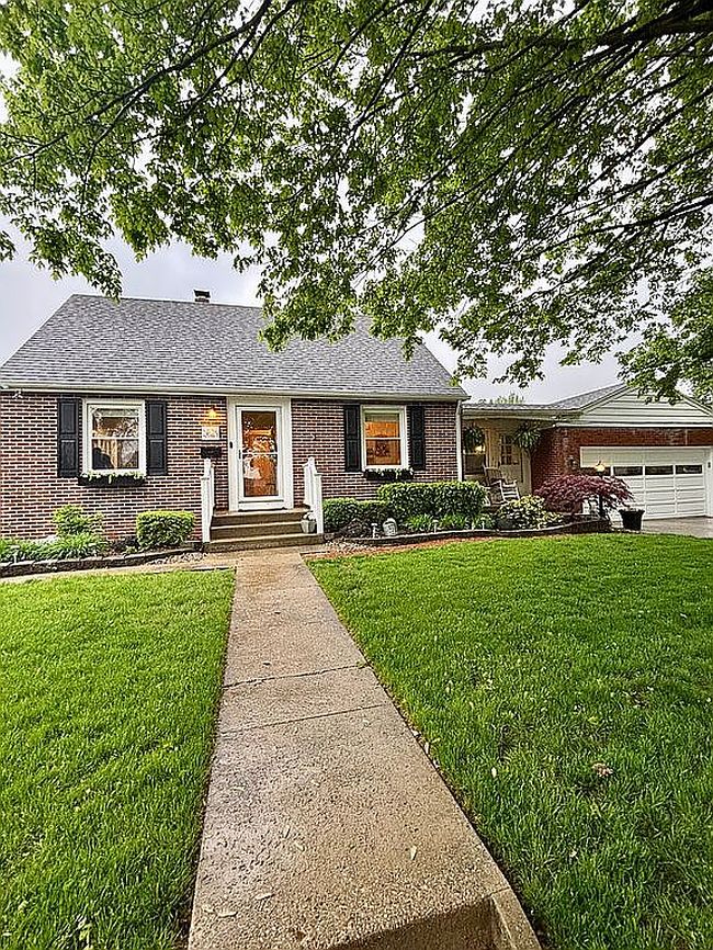 Image of 2829 Walnut Ave