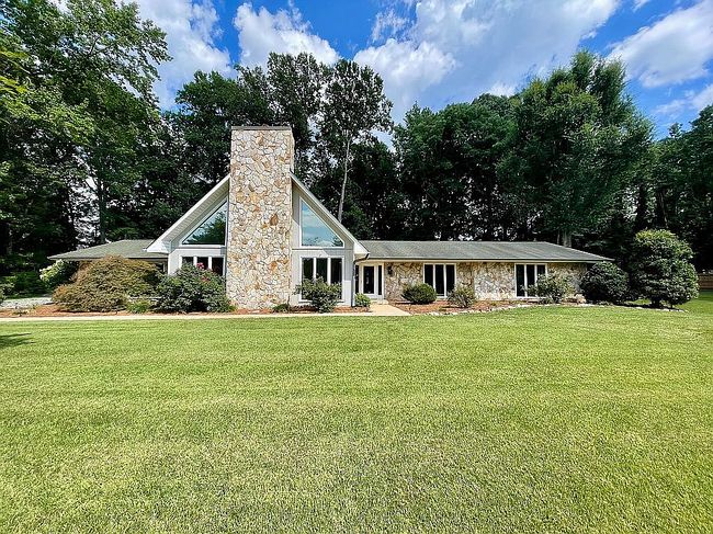 2022 Ledford Rd, Greensboro, NC