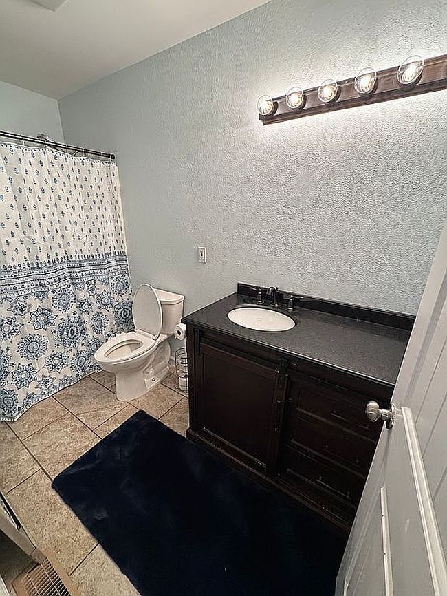 Photo of 14041 N Link Ln, Mount Vernon, IL