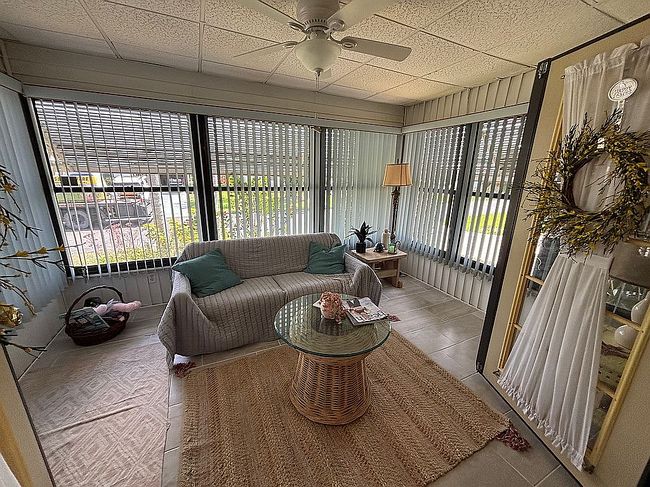 Image of 412 Swan Dr