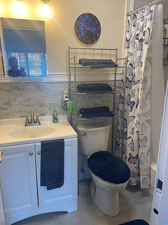 Additional photo 1 of property located at 94 Monaco Ct #B