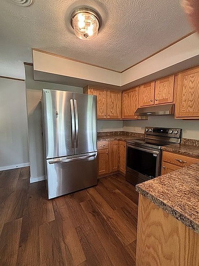 Photo of 1321 Lakeview Dr, Brownstown, IN
