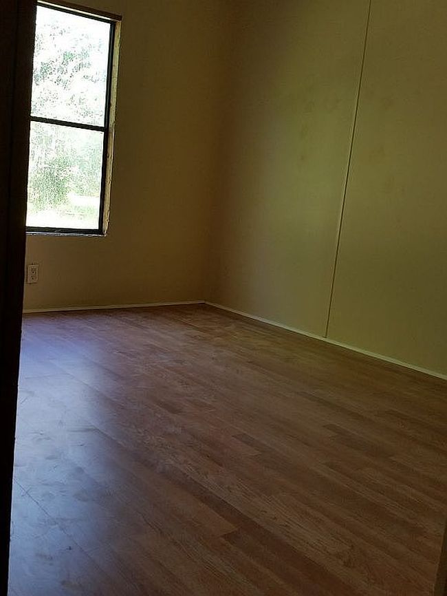 Photo of 6532 Mangrove Dr, Zephyrhills, FL