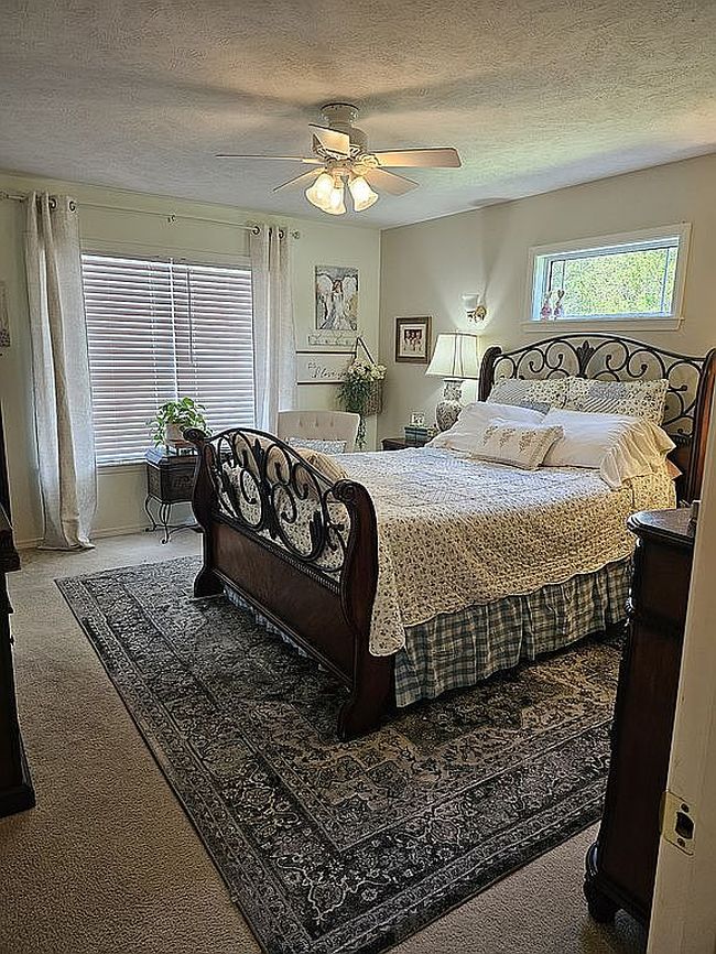 Image of 141 Autumnwood Dr