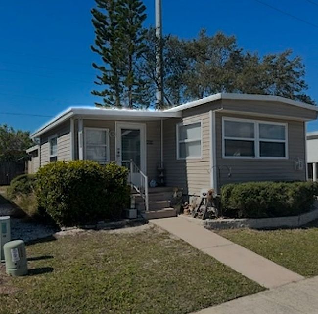 Image of 4914 93rd St N