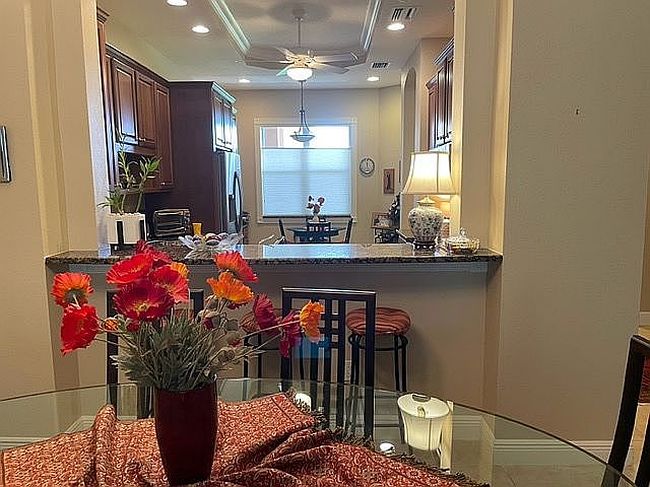 Additional photo 2 of property located at 5246 Manorwood Dr #4