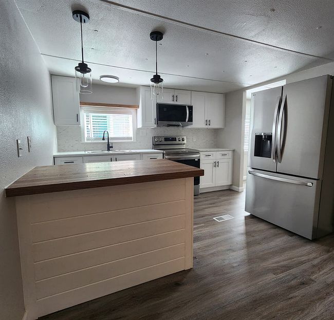 Photo of 7701 Hardeson Rd Unit 37, Everett, WA