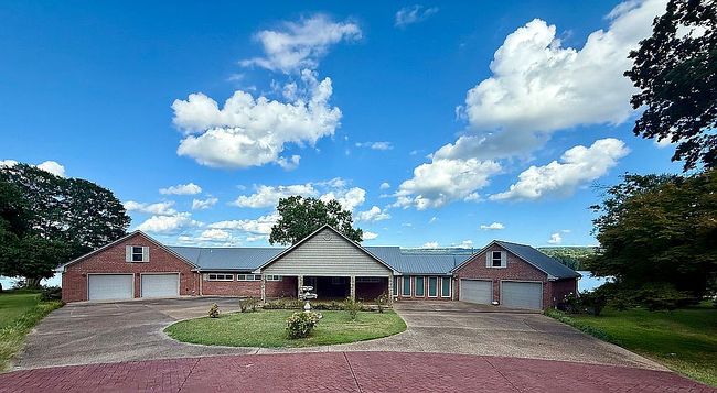 Photo of 2116 Meadow Island Dr