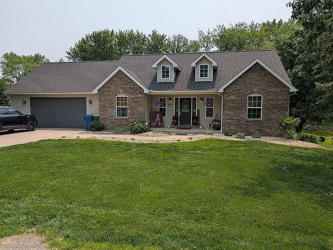 Image of 2037 Treasure Dr