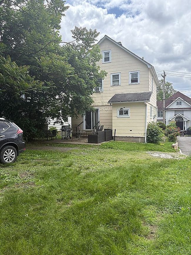 Photo of 7A Franklin Rd, Great Neck, NY