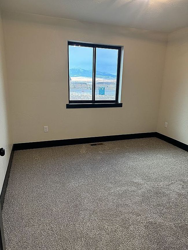 Image of 7 Tara Dr