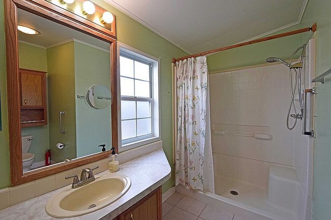 Image of 605 Crest Ln