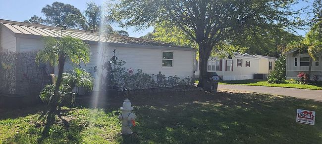 Additional photo 1 of property located at 827 Peacock Ln