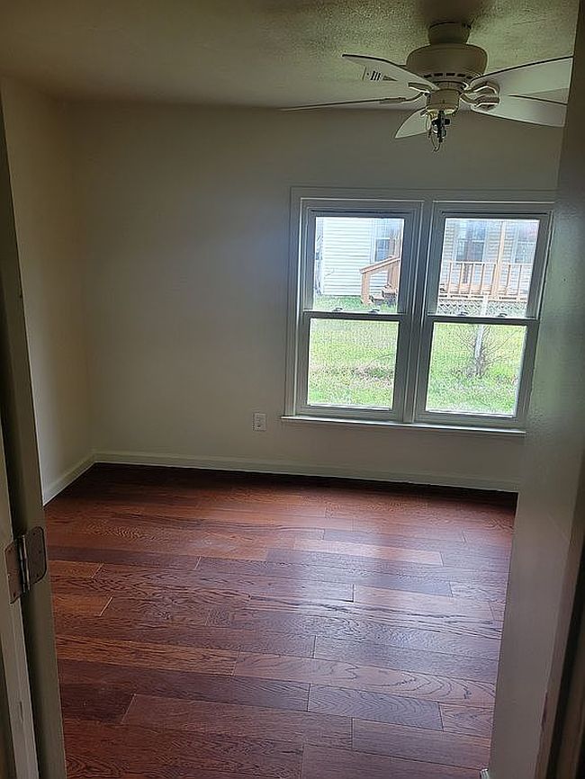 Image of 317 E Burnham Ave