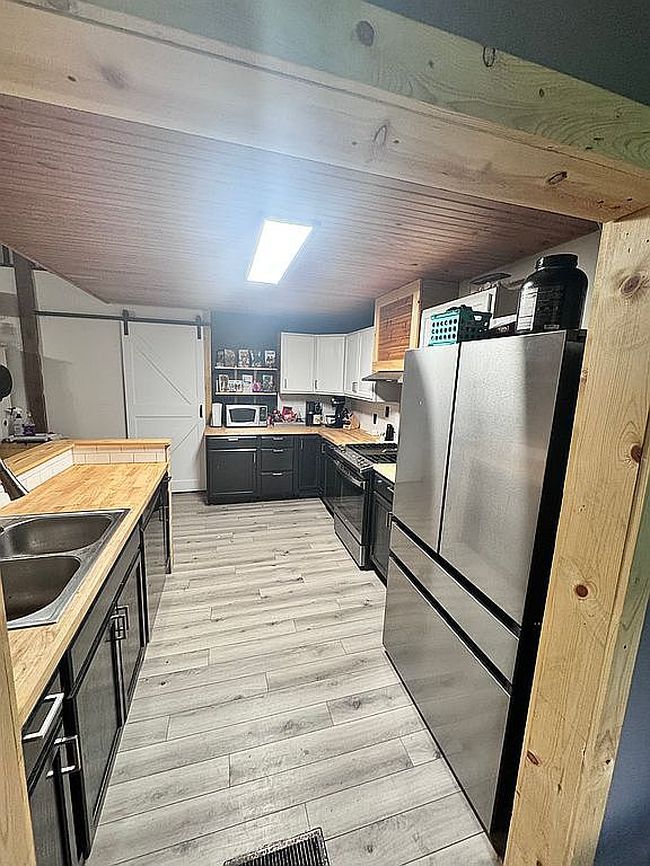 Additional photo 2 of property located at 3351 E Cottom Dr