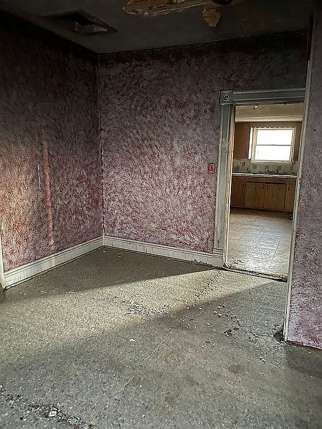 Photo of 5327 Smith St, Russellville, MO