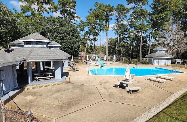 Additional photo 3 of property located at 1300 Northfield Cir