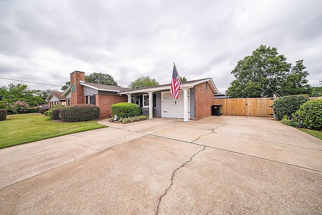 Photo of 2310 Camelot Pl, Columbus, GA