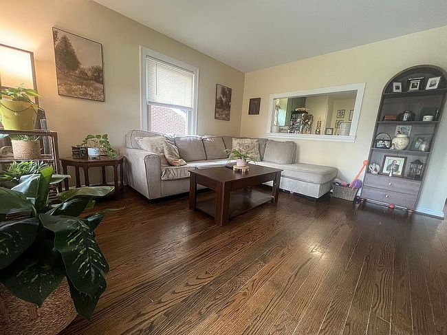 Additional photo 2 of property located at 1721 E 26th St