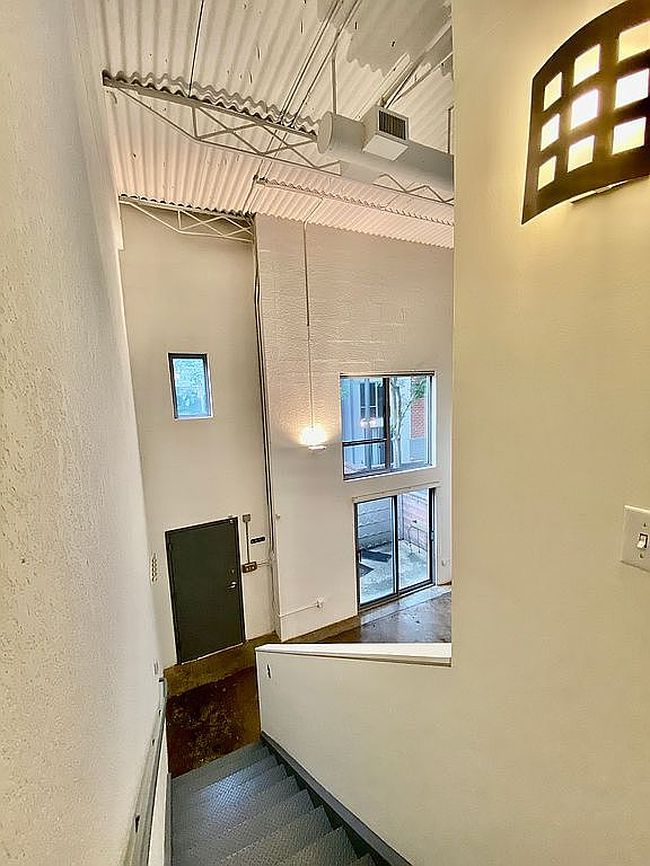 Photo of 195 Arizona Ave Unit 202, Atlanta, GA