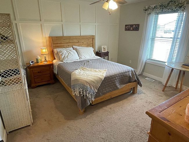 Photo of 204 Center St Se, Blairstown, IA