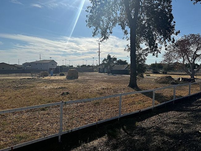 Preview of property located at 19435 East St