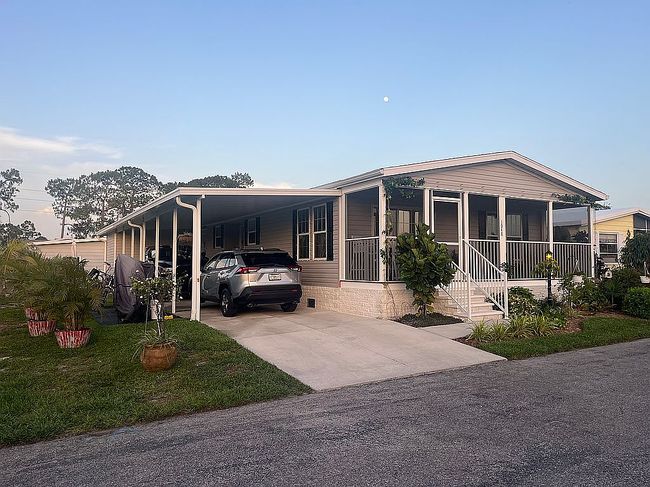Photo of 1048 Bull Run Dr
