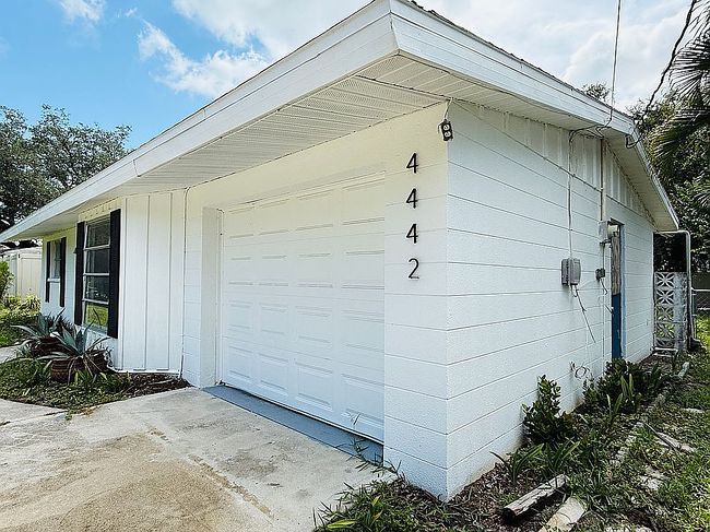 Photo of 4442 Beacon Dr, Sarasota, FL