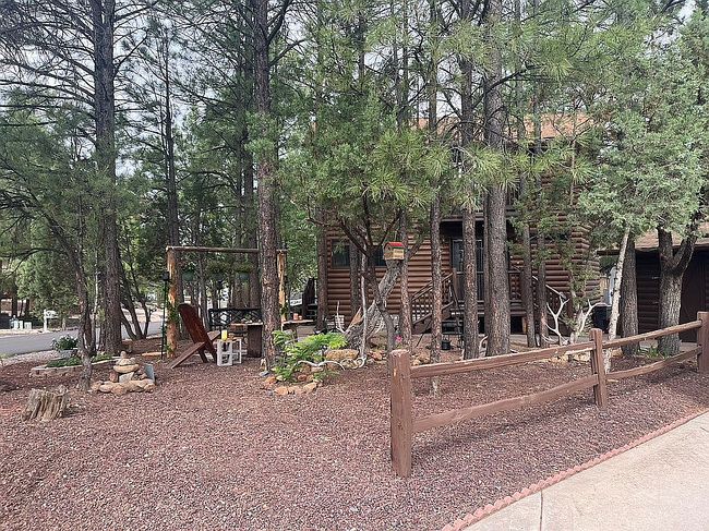 Photo of 3000 W Whipple St