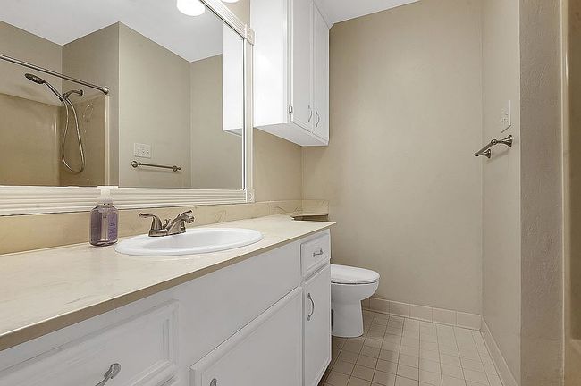 Image of 426 Broadmoor Dr