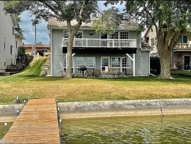 Photo of 3607 N Shore Dr, Clear Lake, IA