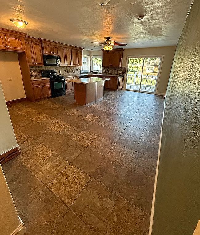 Photo of 108 S Kossuth St, Millstadt, IL