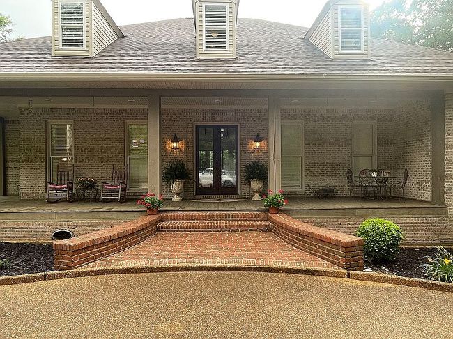 Photo of 405 County Road 406, Greenwood, MS