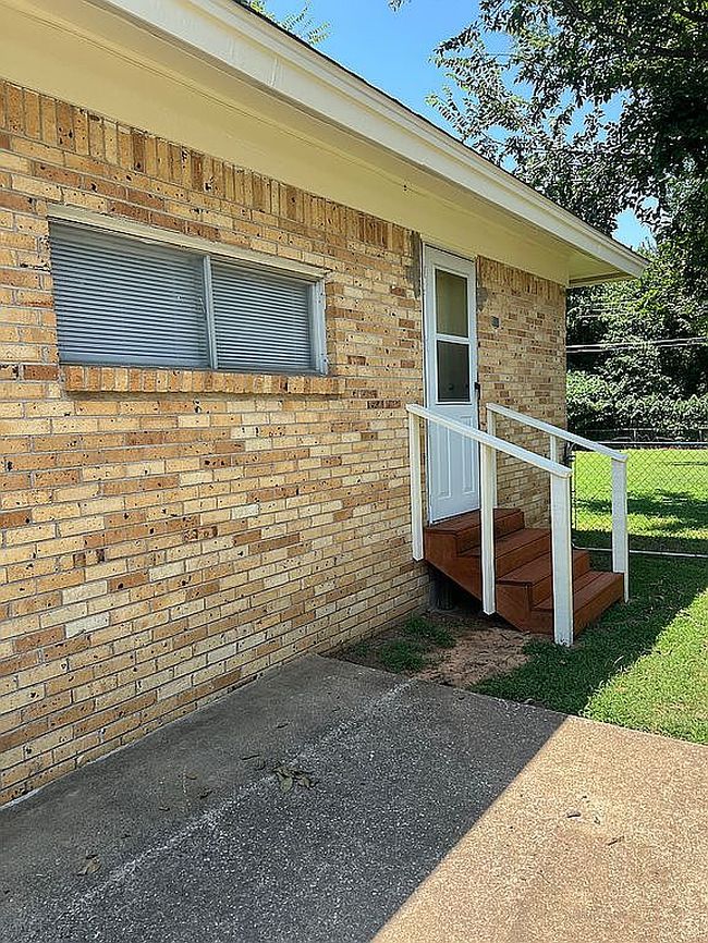 Photo of 1220 S Cedar St, Sapulpa, OK