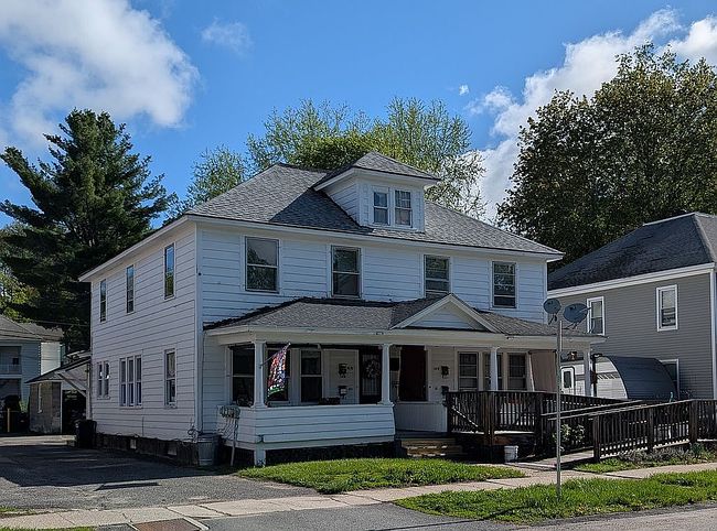 Photo of 38 Bay State Rd #40