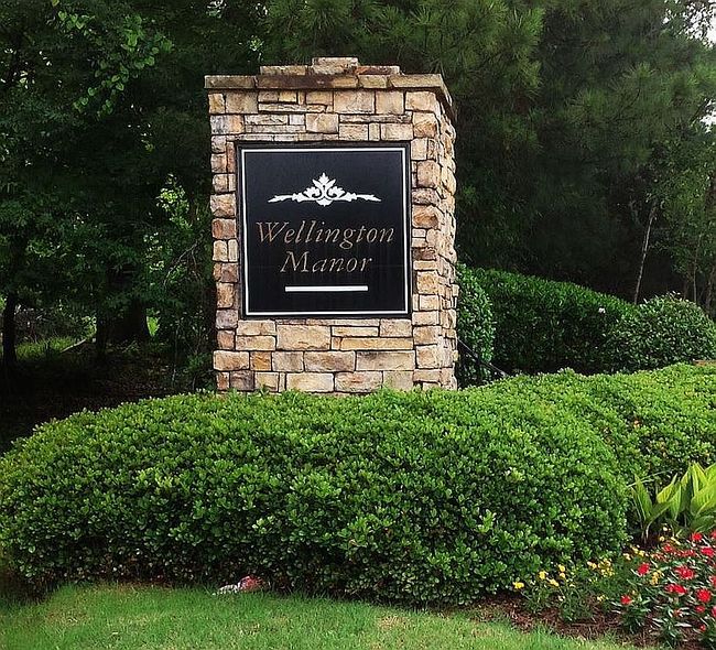 Photo of 639 Radford Cir, Woodstock, GA