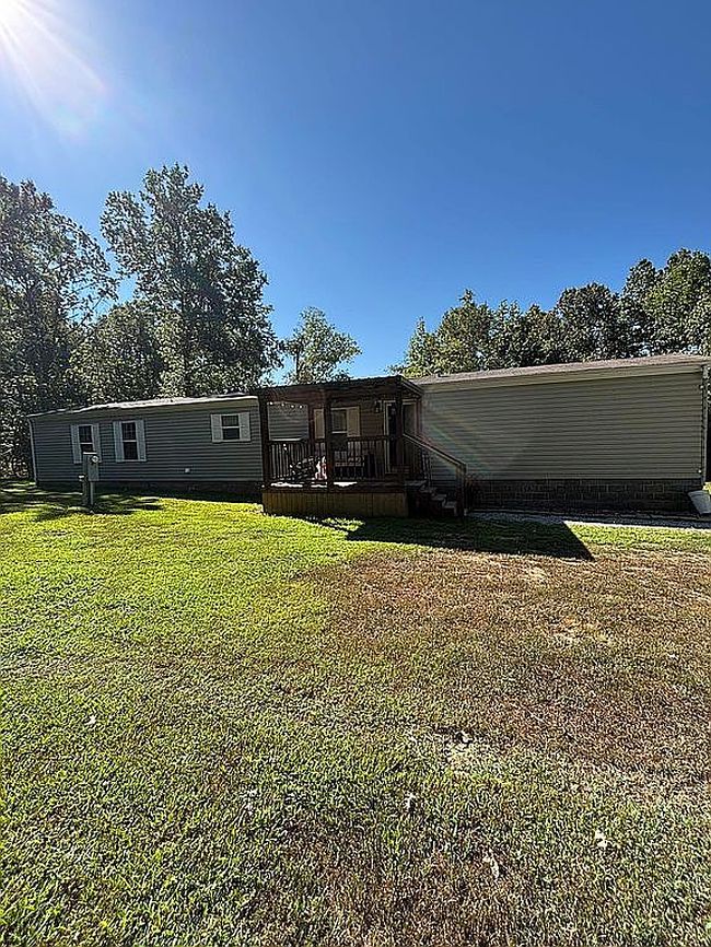 Photo of 44 Barry Ln